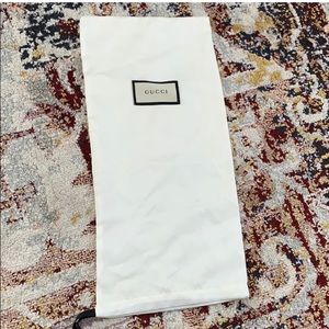 1 Gucci Dust shoe bag